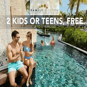 Family Selection At Grand Palladium Select Costa Mujeres Cancun